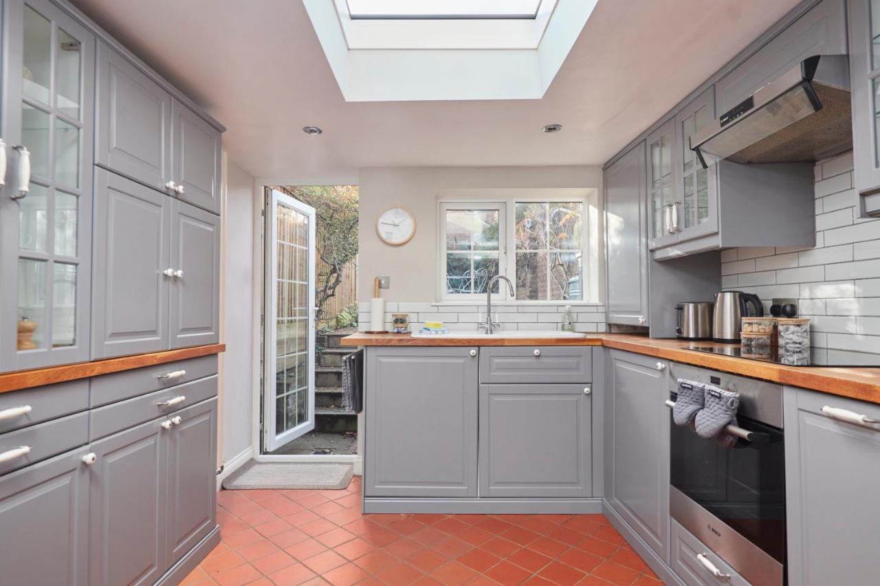 Windlass Cottage Lymington Exterior foto