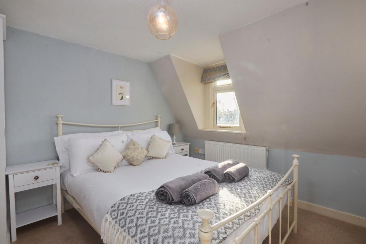 Windlass Cottage Lymington Exterior foto